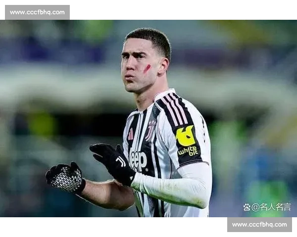 从天才中场到锋线杀手j罗对决莱万的巅峰足球时代较量风云一战