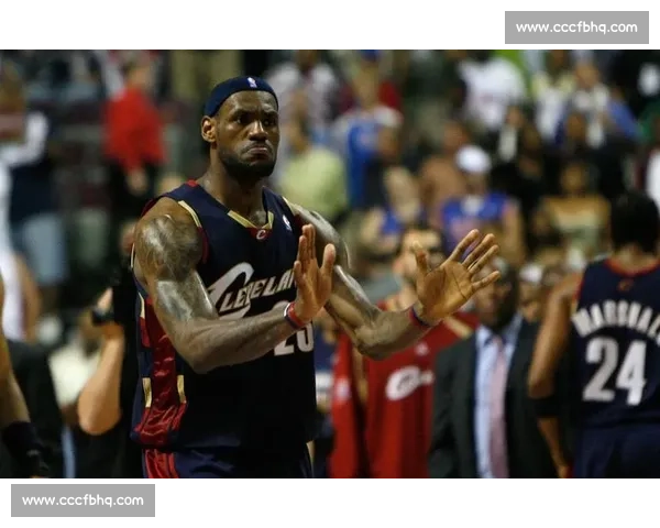 詹姆斯领衔热火鏖战公牛第五场改写东决走向的经典之夜历史记忆一